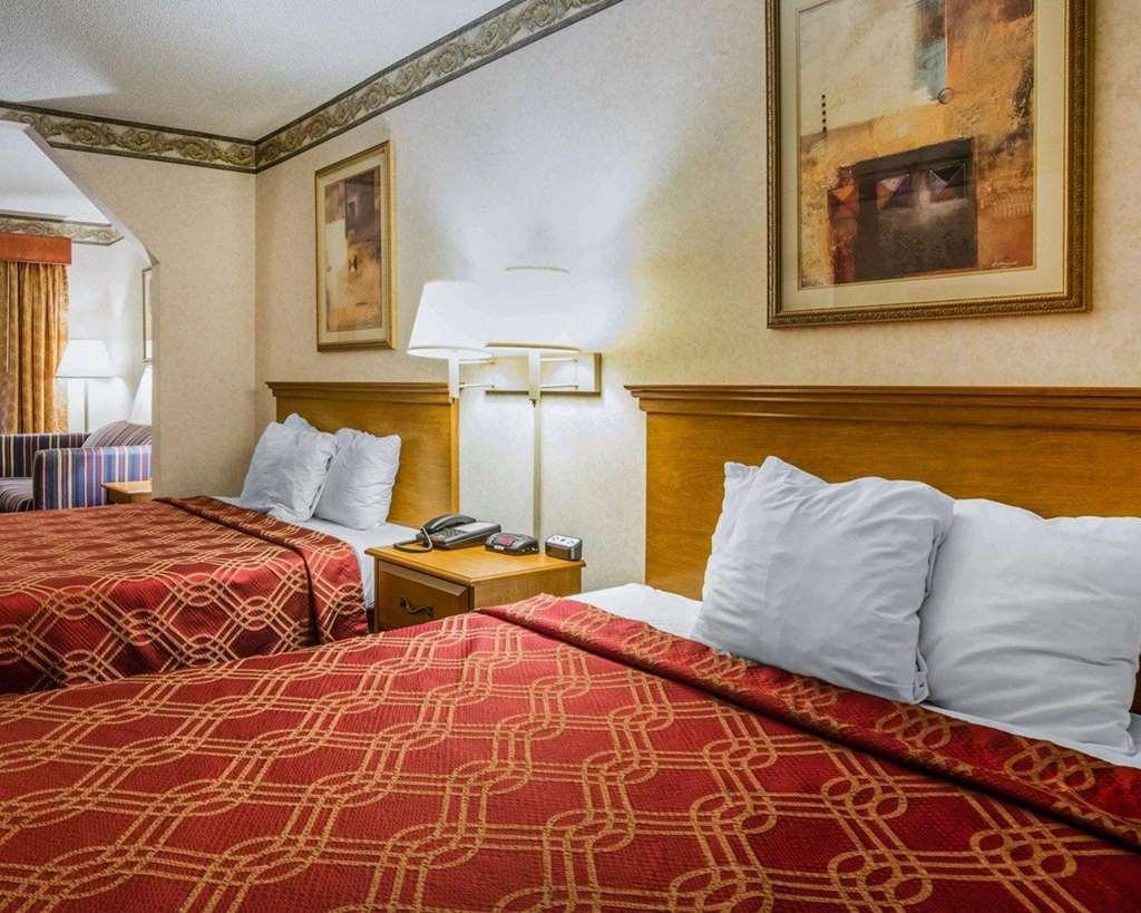 Econo Lodge Villa Rica Room photo